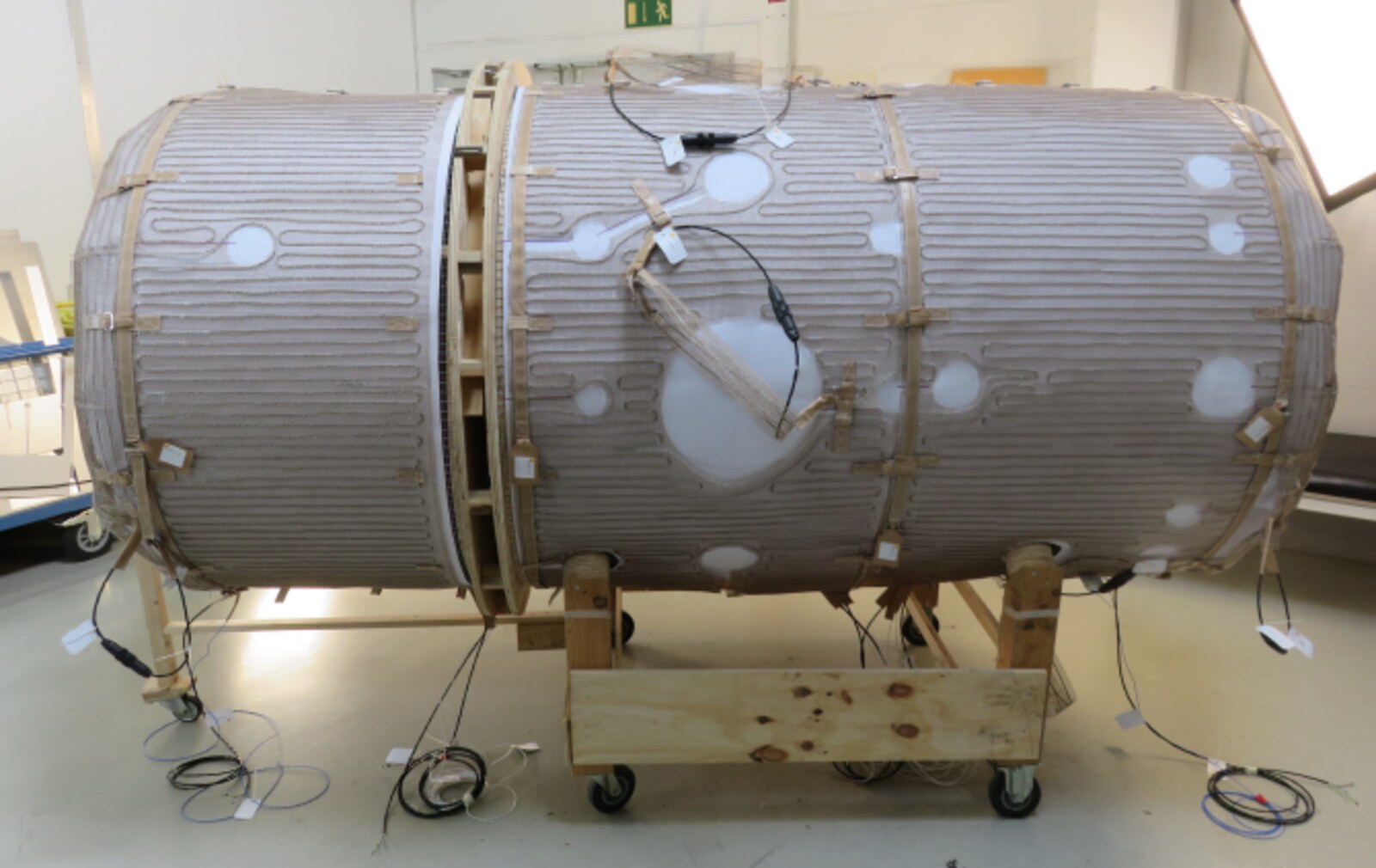 A vacuum vessel wrapped in HORST custom heating jackets